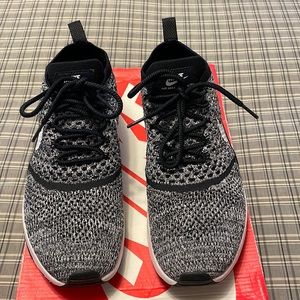 Nike Women’s Air Max